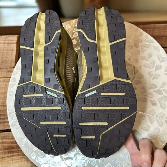 On Cloudhorizon Supportive Waterproof Trail Running Hiking Shoe Sneaker - Picture 11 of 15